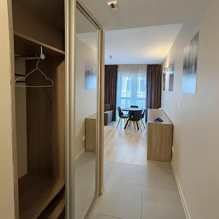 Апартаменты 2-pokojowe Mieszkanie Obok Galerii Dominikanskiej Krawiecka 1 Вроцлав