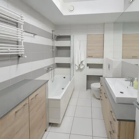 2-pokojowe Mieszkanie Obok Galerii Dominikanskiej Krawiecka 1 * Вроцлав